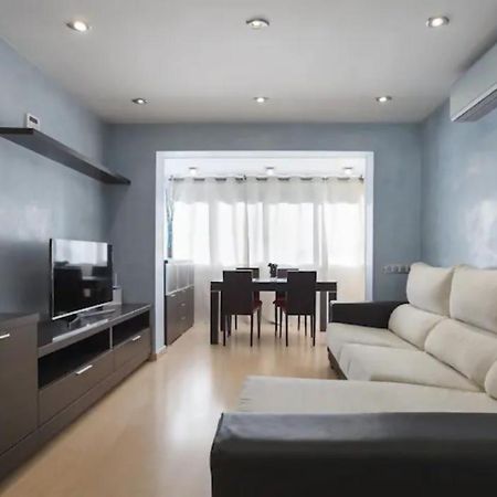 Apartamento Playa Con Piscina Parking Y 2 Habitac Кастелдефелс Екстериор снимка