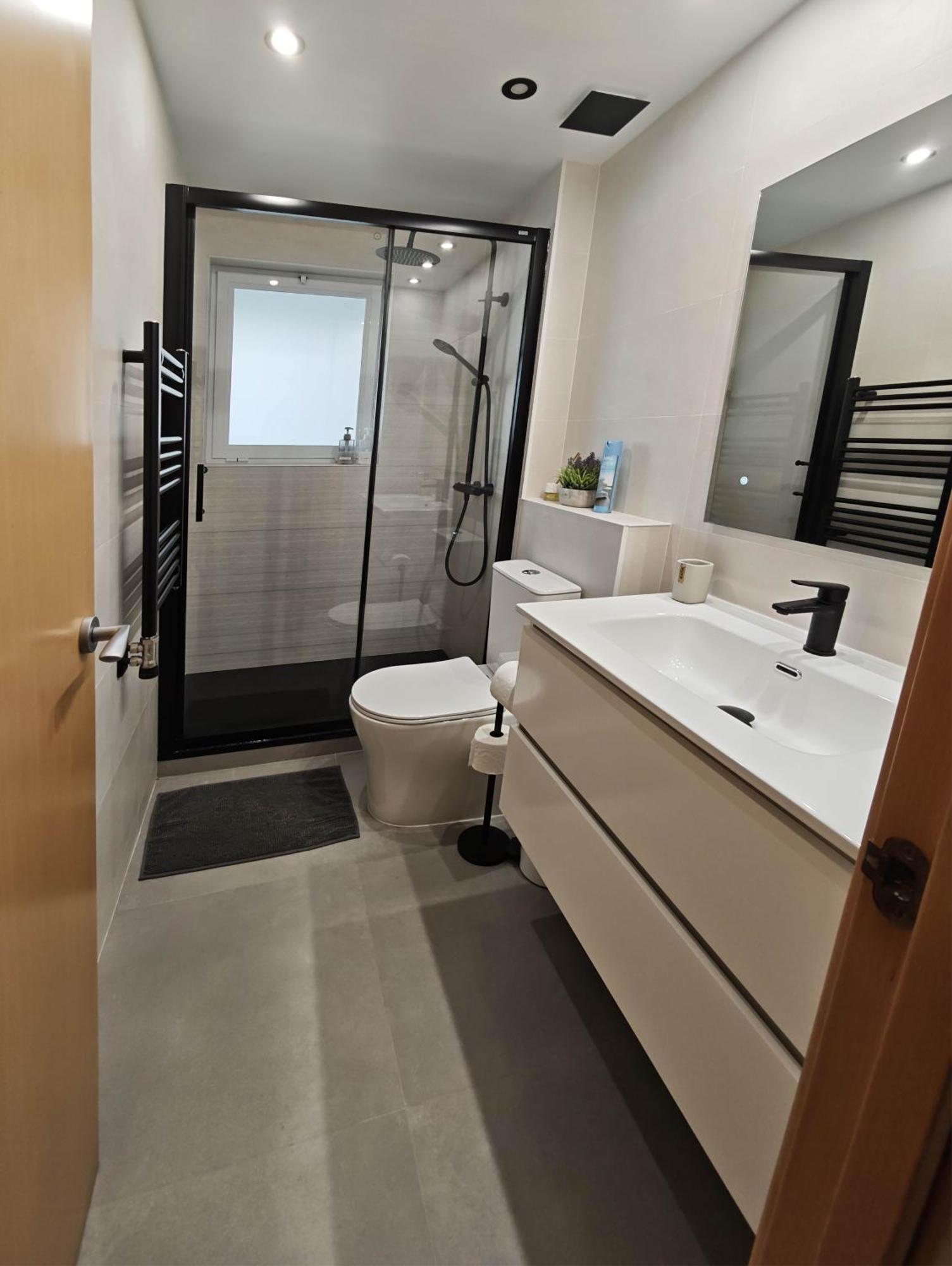 Apartamento Playa Con Piscina Parking Y 2 Habitac Кастелдефелс Екстериор снимка